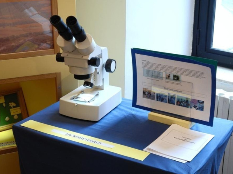 Interno. Micrometeoriti. Fedeli, Marcello; jpg; 768 pixels; 511 pixels Interno. Micrometeoriti. Fedeli, Marcello; jpg; 768 pixels; 511 pixels