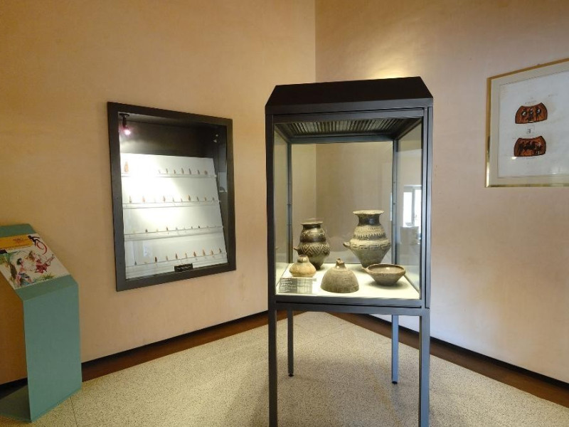 Esposizione di reperti etruschi Fedeli, Marcello; jpg; 2126 pixels; 1417 pixels Esposizione di reperti etruschi Fedeli, Marcello; jpg; 2126 pixels; 1417 pixels