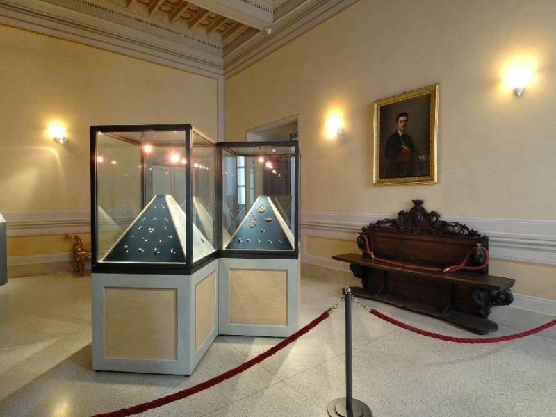 Esposizione di reperti etruschi Fedeli, Marcello; jpg; 2126 pixels; 1417 pixels Esposizione di reperti etruschi Fedeli, Marcello; jpg; 2126 pixels; 1417 pixels