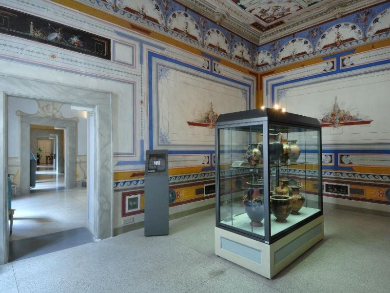 Esposizione di reperti etruschi Fedeli, Marcello; jpg; 2126 pixels; 1417 pixels Esposizione di reperti etruschi Fedeli, Marcello; jpg; 2126 pixels; 1417 pixels