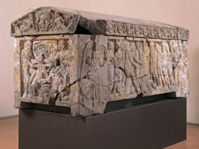 Sarcofago, ultimi decennio IV secolo a. C. Bellu, Sandro; jpg; 400 pixels; 360 pixels Sarcofago, ultimi decennio IV secolo a. C. Bellu, Sandro; jpg; 400 pixels; 360 pixels