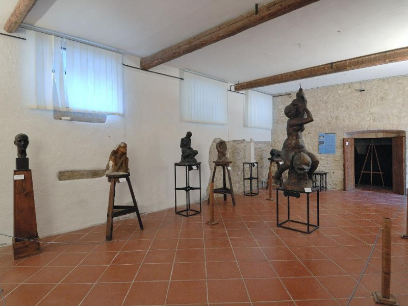 Museo dell'Opera di Guido Calori. Esposizione jpg; 2126 pixels; 1417 pixels Museo dell'Opera di Guido Calori. Esposizione jpg; 2126 pixels; 1417 pixels