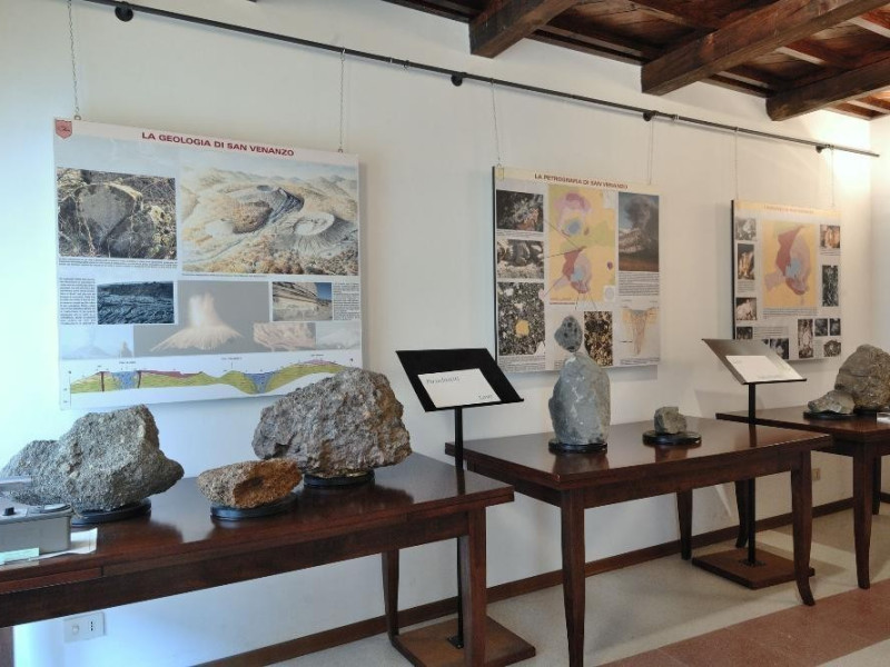 Parco e museo vulcanologico di San Venanzo. S jpg; 2126 pixels; 1417 pixels Parco e museo vulcanologico di San Venanzo. S jpg; 2126 pixels; 1417 pixels