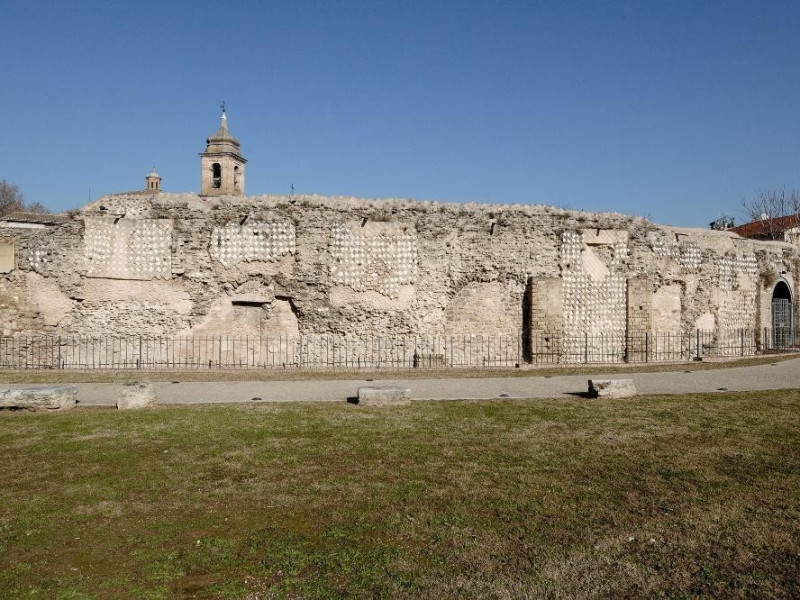 Anfiteatro romano. I sec. d.C. (primi decenni jpg; 2126 pixels; 1417 pixels Anfiteatro romano. I sec. d.C. (primi decenni jpg; 2126 pixels; 1417 pixels