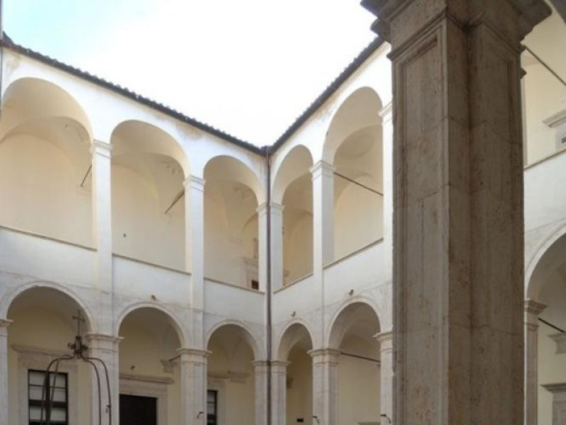 Cortile interno. Fedeli, Marcello; jpg; 511 pixels; 768 pixels Cortile interno. Fedeli, Marcello; jpg; 511 pixels; 768 pixels