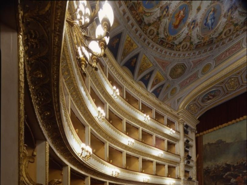Teatro Luigi Mancinelli. Interno. La sala.  Ficola, Paolo; jpg; 620 pixels; 768 pixels Teatro Luigi Mancinelli. Interno. La sala.  Ficola, Paolo; jpg; 620 pixels; 768 pixels