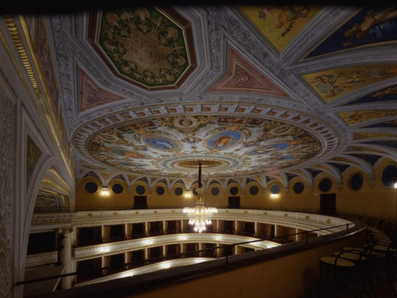 Teatro Luigi Mancinelli. Interno. Loggione e  Ficola, Paolo; jpg; 768 pixels; 620 pixels Teatro Luigi Mancinelli. Interno. Loggione e  Ficola, Paolo; jpg; 768 pixels; 620 pixels