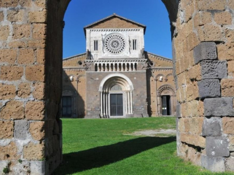 Tuscania, Chiesa San Pietro