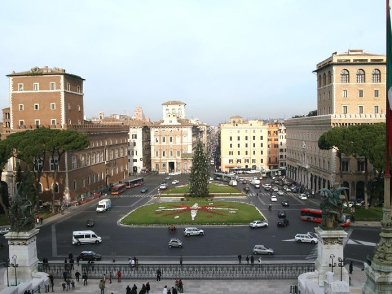 Immagine descrittiva - https://commons.wikimedia.org/wiki/User:Nonmipare