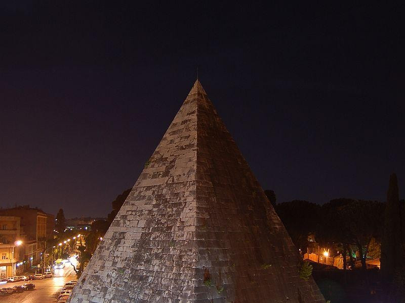 Piramide di Caio Cestio Piramide di Caio Cestio
