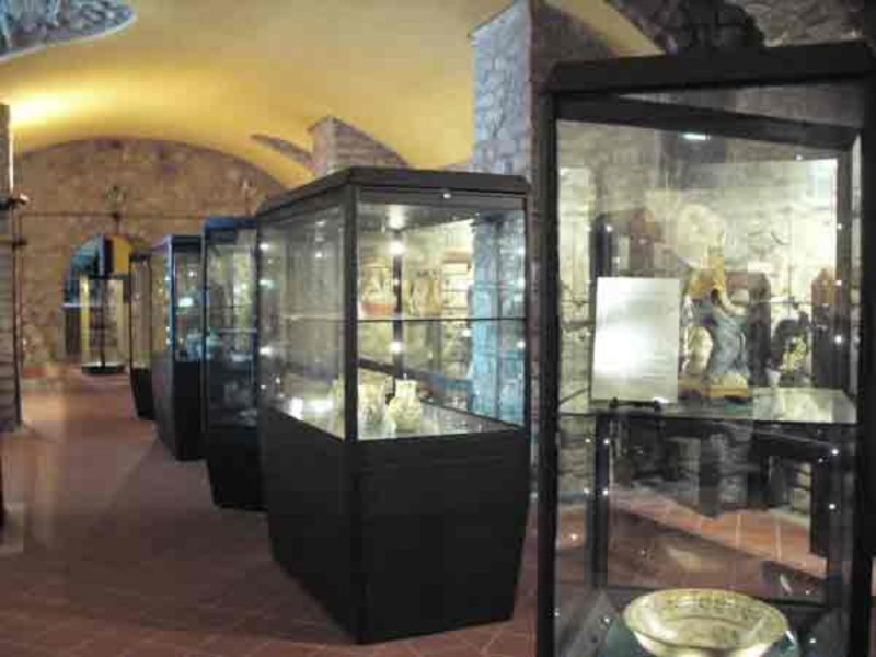 Cerreto Sannita, Museo Civico e della Ceramica Cerretese Cerreto Sannita, Museo Civico e della Ceramica Cerretese