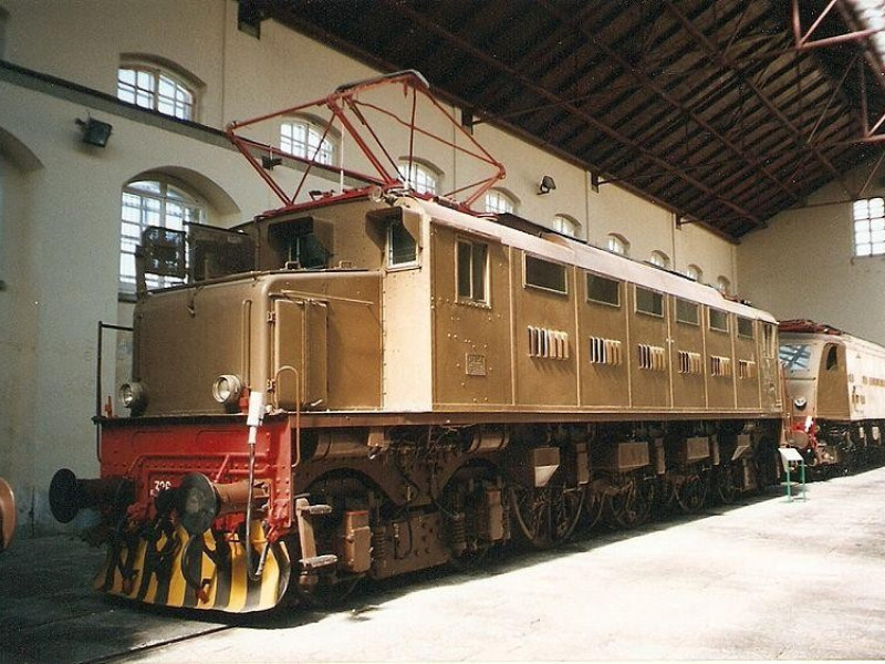 MUSEO FERROVIARIO NAZIONALE DI PIETRARSA MUSEO FERROVIARIO NAZIONALE DI PIETRARSA