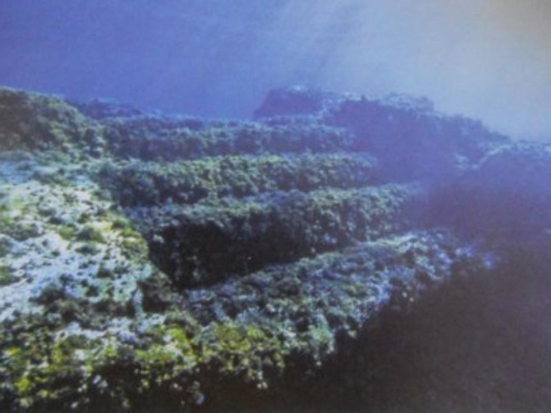 Strutture archeologiche sommerse, particolare