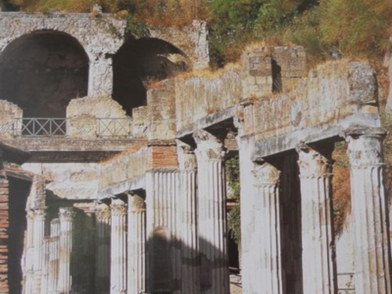 Scavi di Ercolano, veduta della palestra.