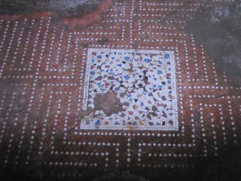 Piscina Mirabilis, dettaglio del pavimento in