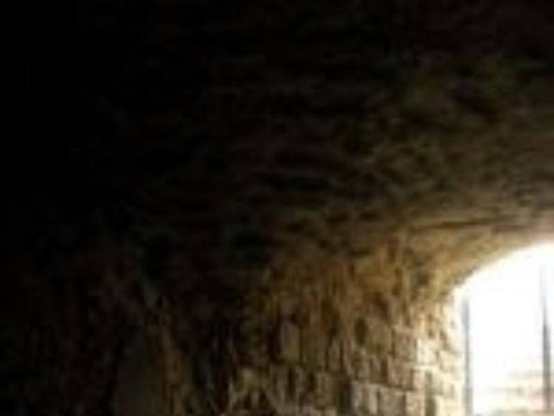 Teatro romano di Miseno, dettaglio della scal