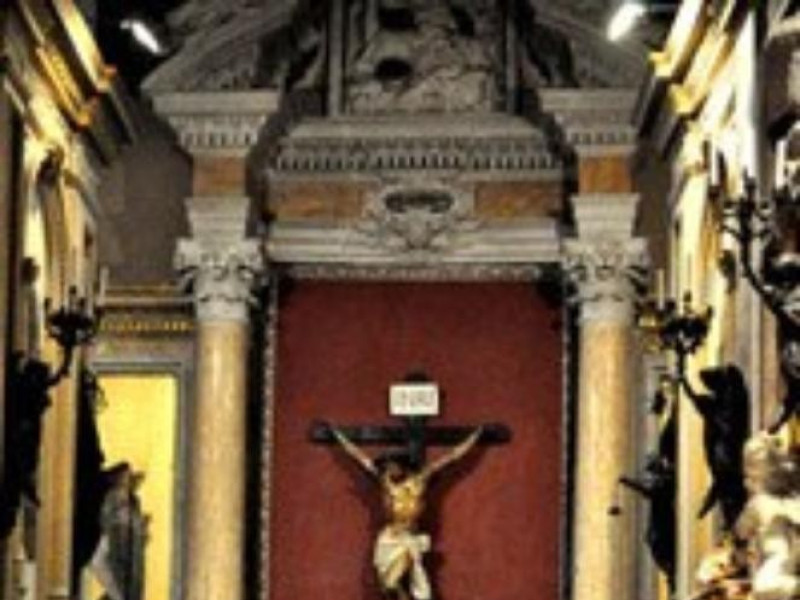Basilica antica - Cappella del Crocefisso Basilica antica - Cappella del Crocefisso