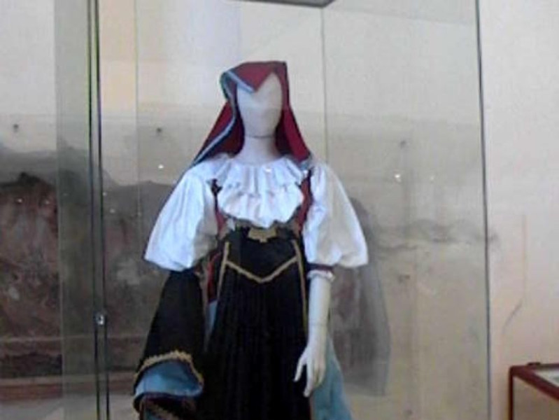 Polla, Museo Civico "Insteia Polla", Rassegna Permanente delle Antiche Vestiture Pollesi Polla, Museo Civico "Insteia Polla", Rassegna Permanente delle Antiche Vestiture Pollesi