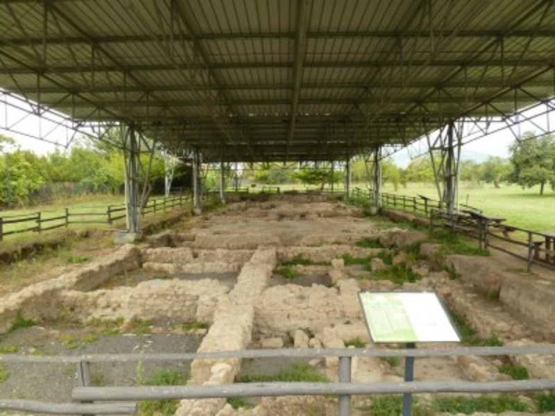 Panoramica dell'area degli scavi Panoramica dell'area degli scavi