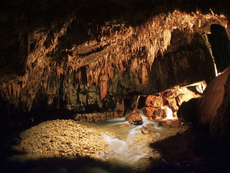 Grotte di Stiffe  Grotte di Stiffe