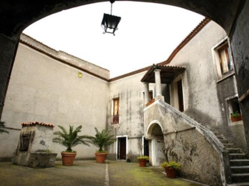 Immagine descrittiva - Immagine descrittiva -