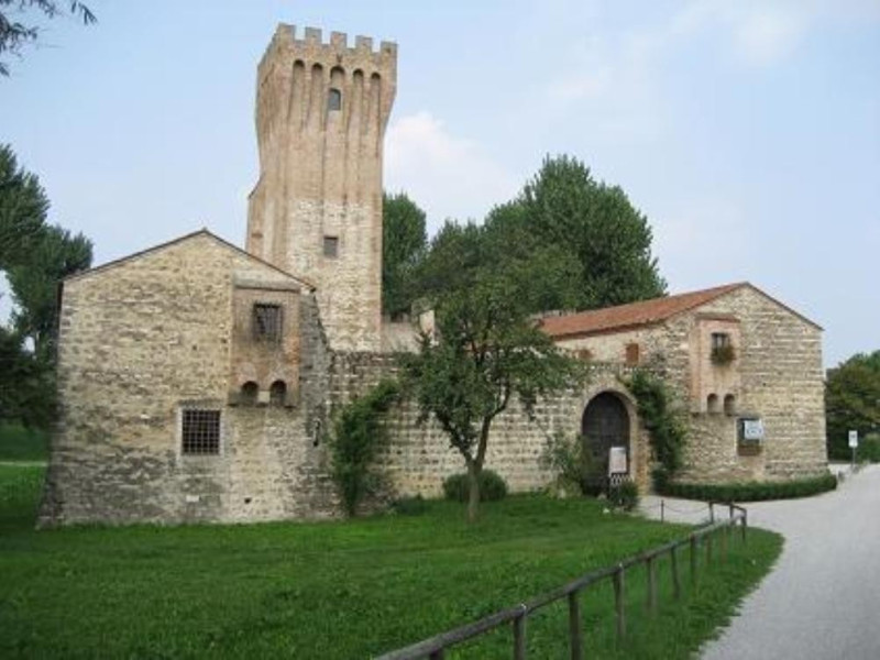 Immagine descrittiva - Immagine descrittiva -