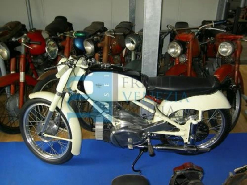 Mereto di Tomba, MUSEO MOTO D'EPOCA DI UMBERTO E FLAVIO NIGRIS Mereto di Tomba, MUSEO MOTO D'EPOCA DI UMBERTO E FLAVIO NIGRIS