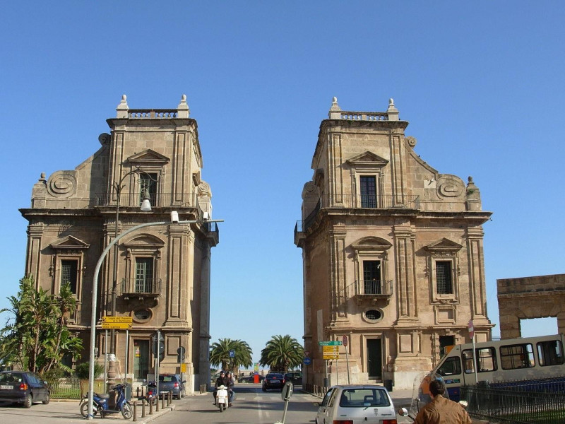 Porta Felice Porta Felice