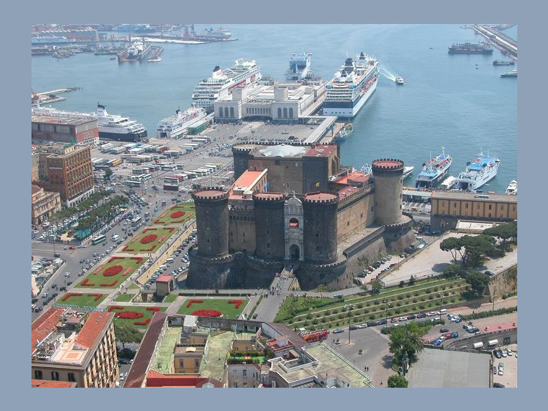Maschio Angioino - Castel Nuovo Maschio Angioino - Castel Nuovo