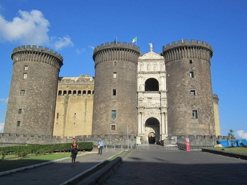 Maschio Angioino - Castel Nuovo Maschio Angioino - Castel Nuovo