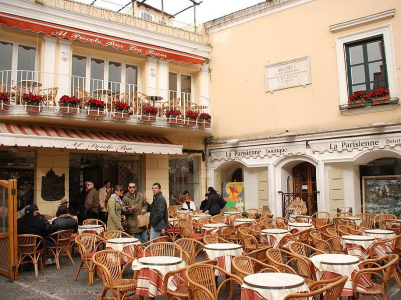 Piazzetta di Capri Piazzetta di Capri