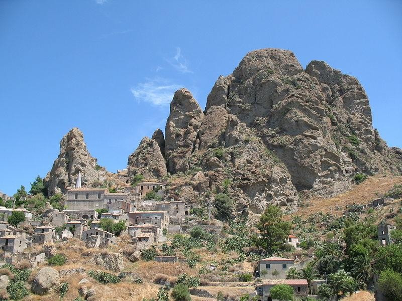 Immagine descrittiva - CC BY-SA Di GJo - Opera propria, CC BY-SA 3.0, https://commons.wikimedia.org/w/index.php?curid=16050929 Immagine descrittiva - CC BY-SA Di GJo - Opera propria, CC BY-SA 3.0, https://commons.wikimedia.org/w/index.php?curid=16050929