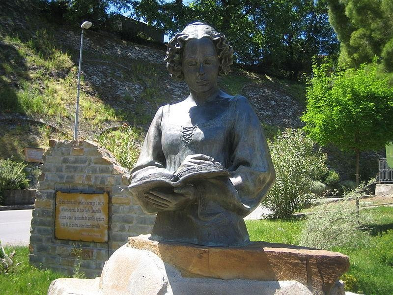 Busto della poetessa Isabella Morra