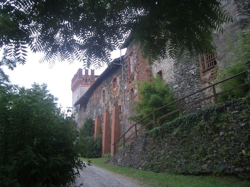 Castello di Castellamonte Castello di Castellamonte