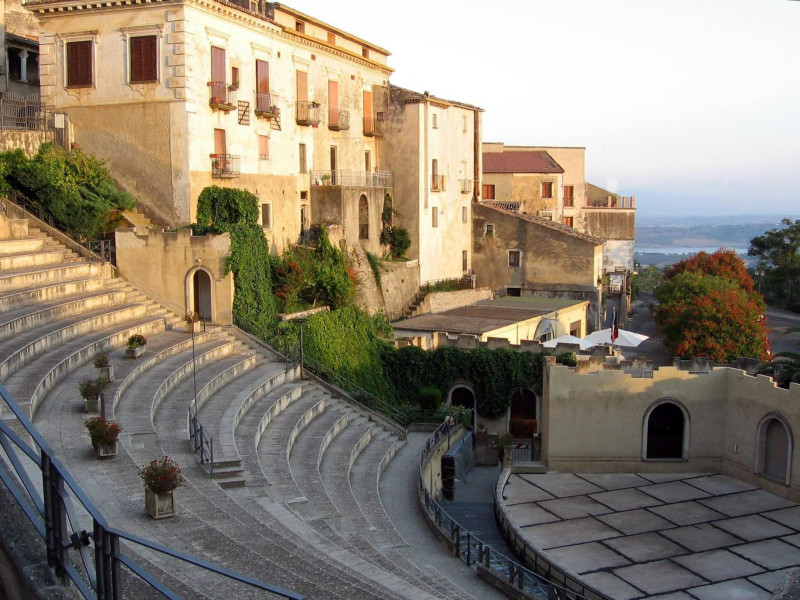 Teatro “Costantino Belluscio”