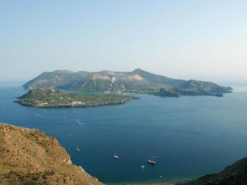 Riserva Naturale Orientata Isola di Vulcano Riserva Naturale Orientata Isola di Vulcano