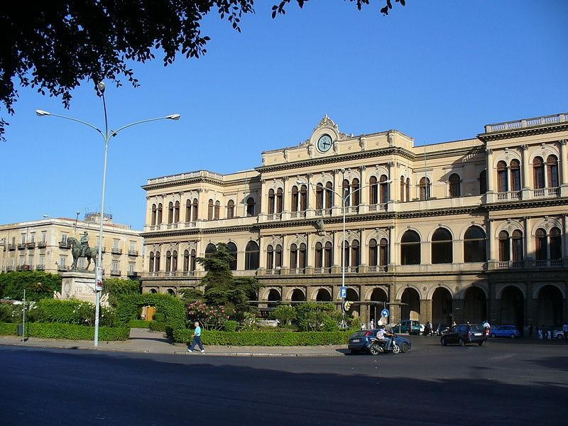 Stazione di Palermo Centrale Stazione di Palermo Centrale