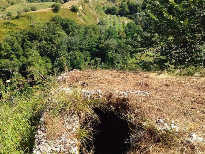 Grotta  di  “Trisulina”