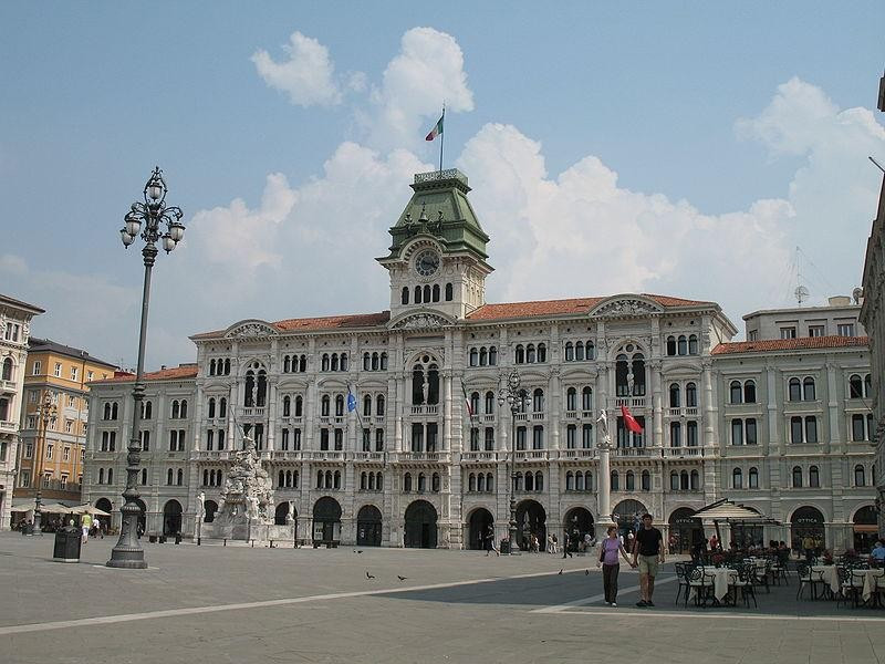 Piazza Unità d'Italia  Piazza Unità d'Italia