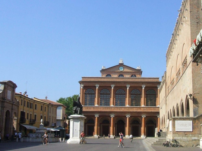 Piazza Cavour Piazza Cavour
