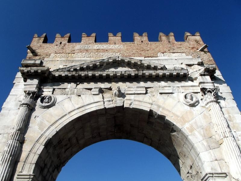 Arco d'Augusto Arco d'Augusto