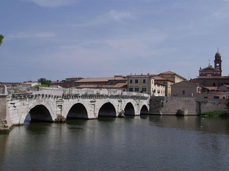 Ponte di Tiberio Ponte di Tiberio