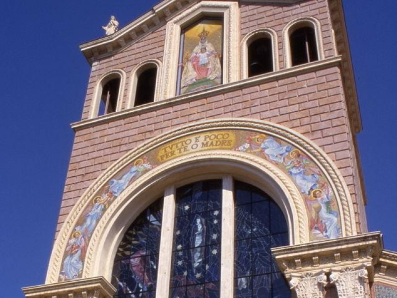 Santuario della Madonna Nera di Tindari Santuario della Madonna Nera di Tindari