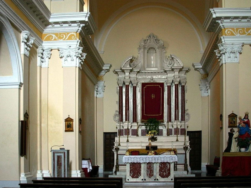 Chiesa del SS Rosario: Altare Principale