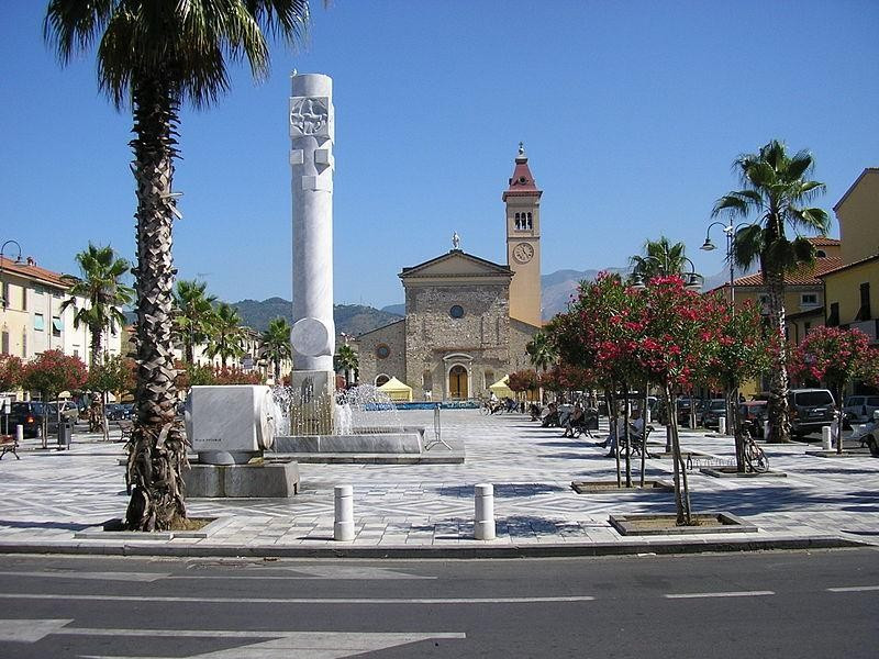 Chiesa della Sacra Famiglia Chiesa della Sacra Famiglia