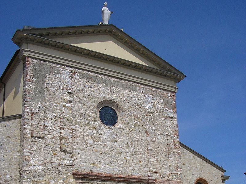 Chiesa della Sacra Famiglia Chiesa della Sacra Famiglia