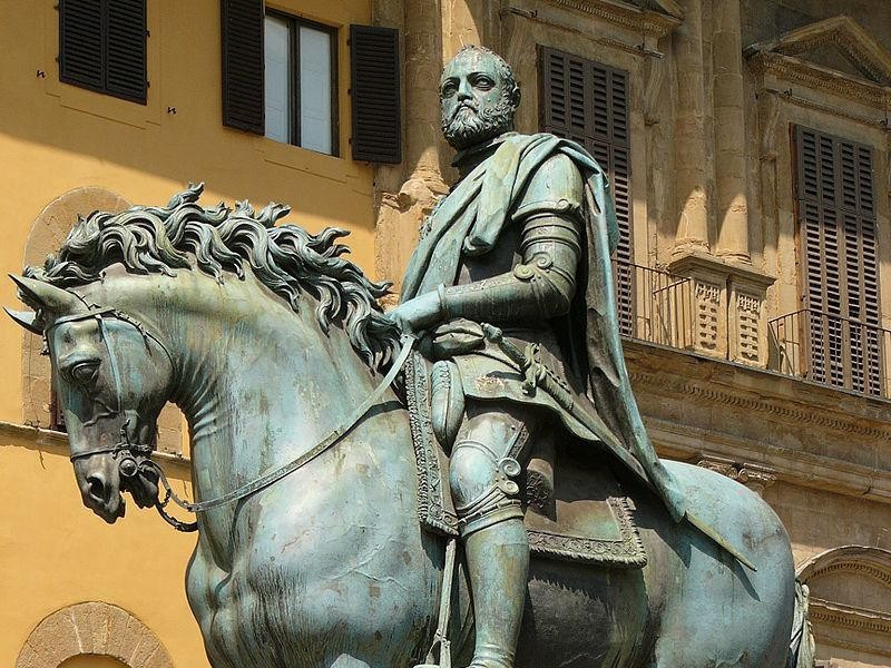 Piazza della Signoria: Monumento a Cosimo de' Medici (Giambologna) Piazza della Signoria: Monumento a Cosimo de' Medici (Giambologna)