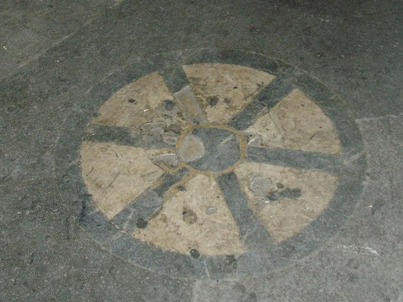 Loggia del Porcellino: pietra dello scandalo Loggia del Porcellino: pietra dello scandalo