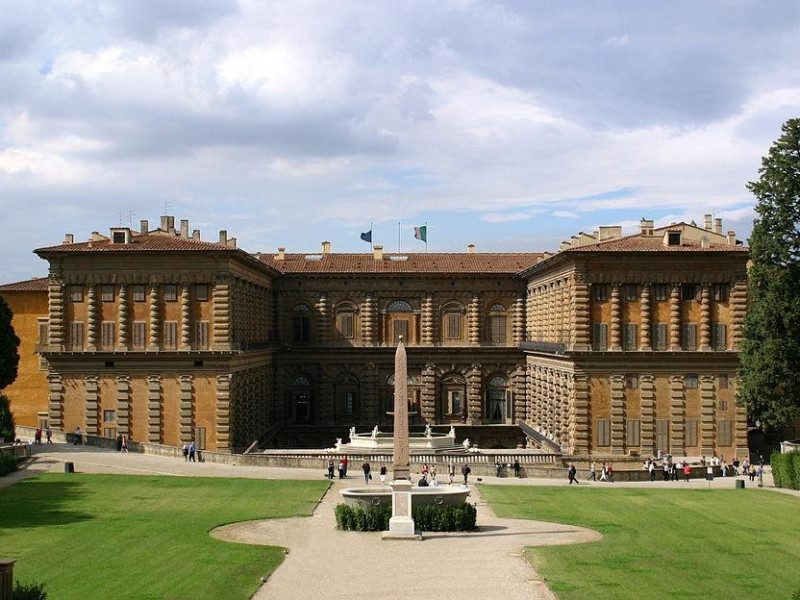 Palazzo Pitti: facciata sul giardino di boboli Palazzo Pitti: facciata sul giardino di boboli