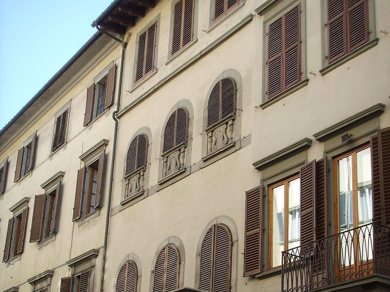 Borgo Ognissanti: Casa alla Rovescia